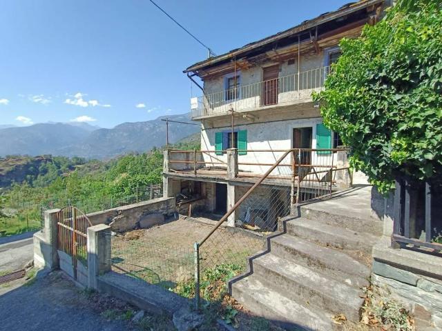 Rustico in vendita a Montjovet, Aosta