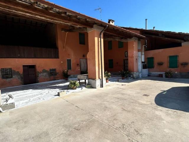Rustico in vendita a Montodine, Cremona