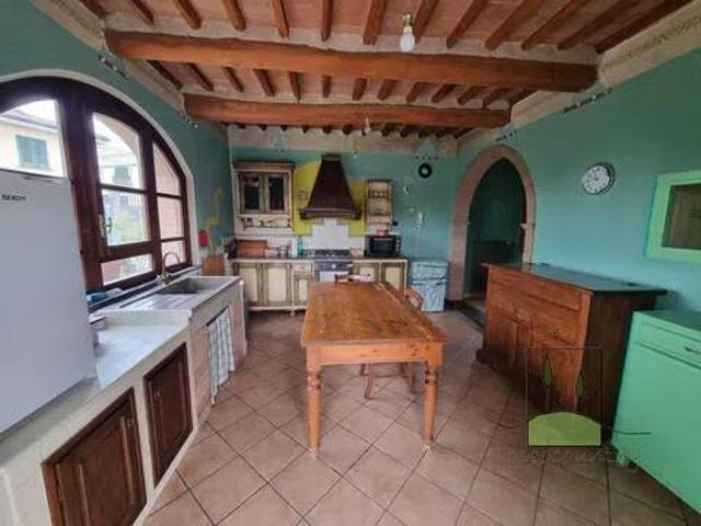 Rustico in vendita a Montopoli In Val D'arno, Toscana