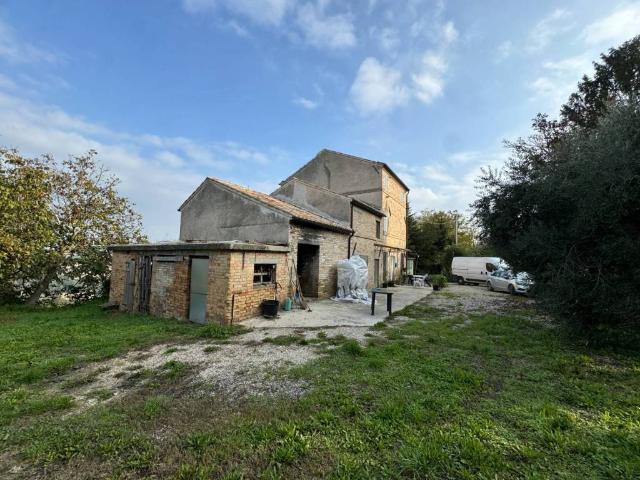 Rustico in vendita a Marche, Fermo