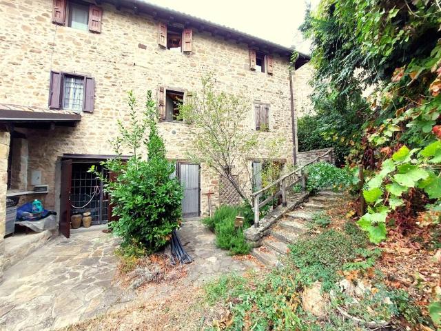 Rustico in vendita a Unione dell'Appennino Bolognese, Monzuno