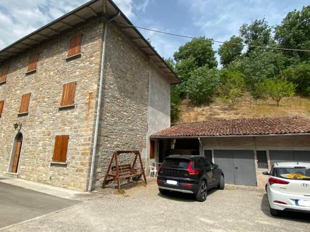 Villa Indipendente in vendita a Unione dell'Appennino Bolognese, Monzuno