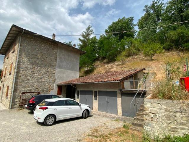 Villa Indipendente in vendita a Unione dell'Appennino Bolognese, Monzuno