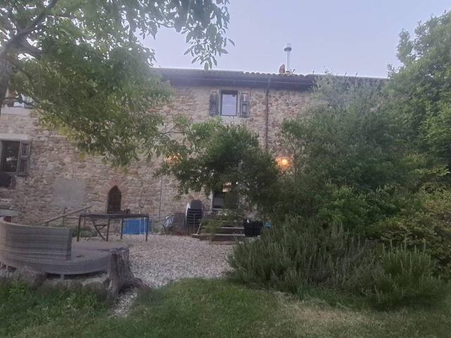 Rustico in vendita a Unione dell'Appennino Bolognese, Monzuno