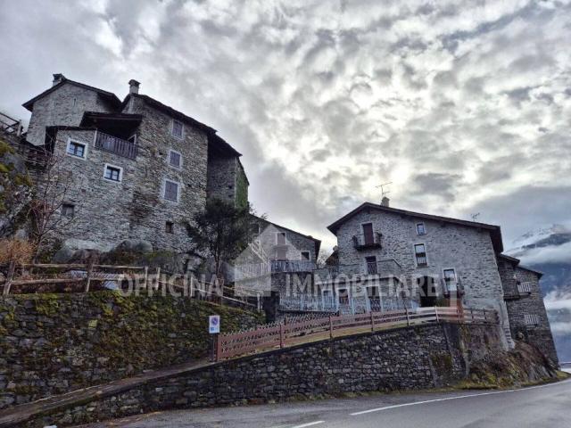 Rustico in vendita a Morbegno, Lombardia