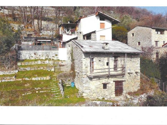 Rustico in vendita a Morbegno, Lombardia