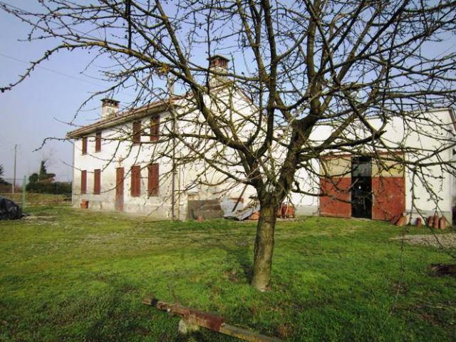 Rustico in vendita a Mortara, Lombardia