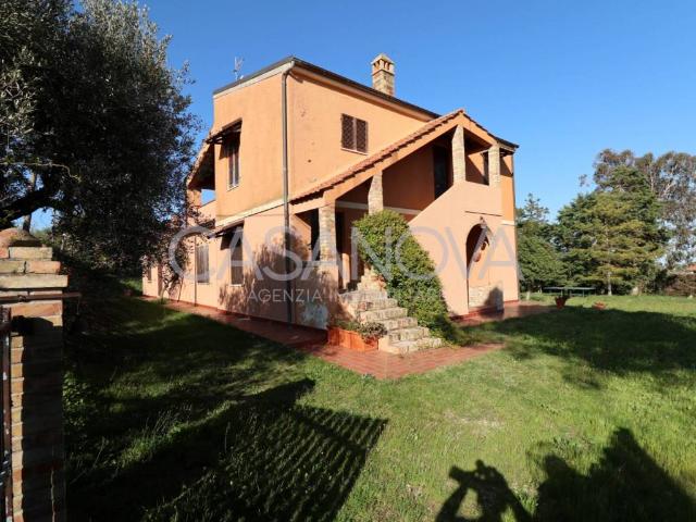 Rustico in vendita a Mosciano Sant'angelo, Abruzzo