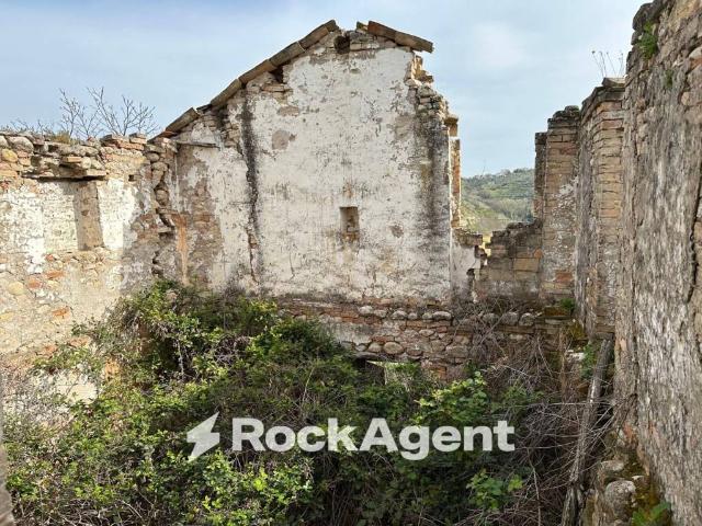Rustico in vendita a Moscufo, Abruzzo