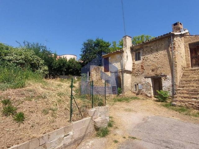 Rustico in vendita a Mozzagrogna, Abruzzo