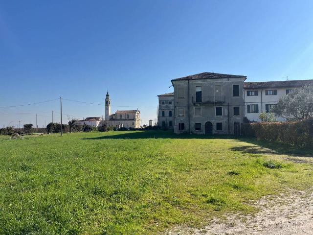 Rustico in vendita a Mozzecane, Veneto