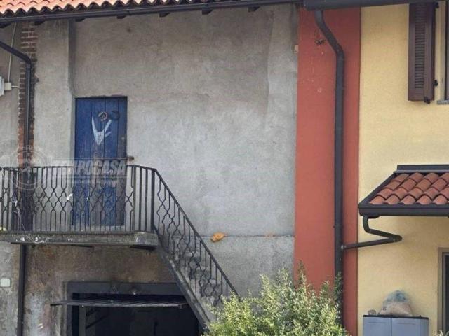 Rustico in vendita a Muggiò, Lombardia