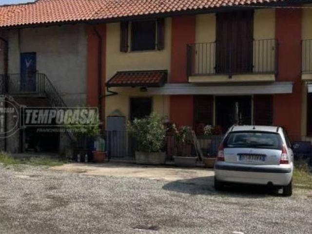 Rustico in vendita a Muggiò, Lombardia