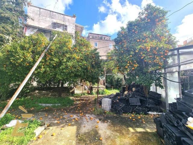 Rustico in vendita a Municipalità 3, Campania