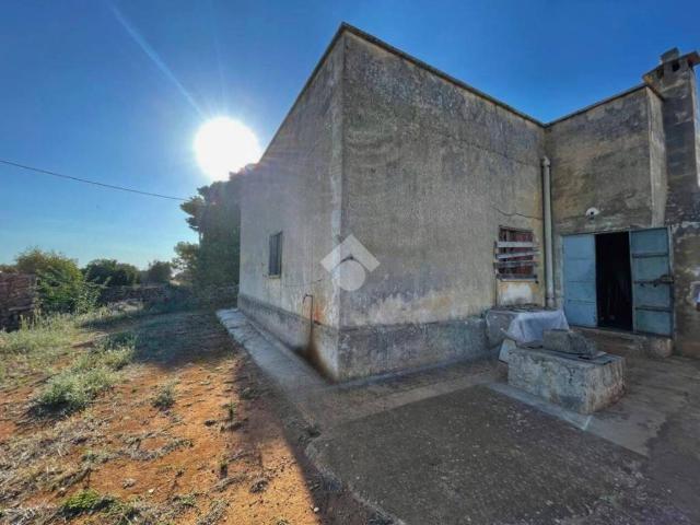 Rustico in vendita a Sant'isidoro, Puglia