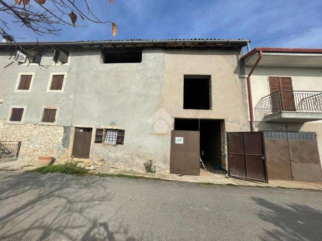 Rustico in vendita a Negrar, Veneto