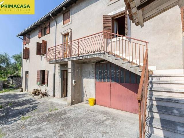 Rustico in vendita a Negrar, Veneto