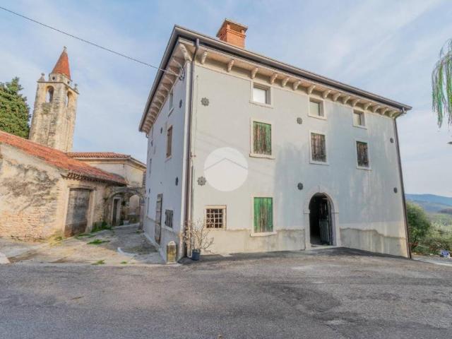 Rustico in vendita a Negrar, Veneto