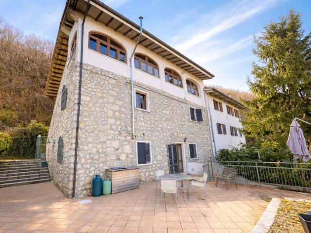 Rustico in vendita a Chieve, Negrar