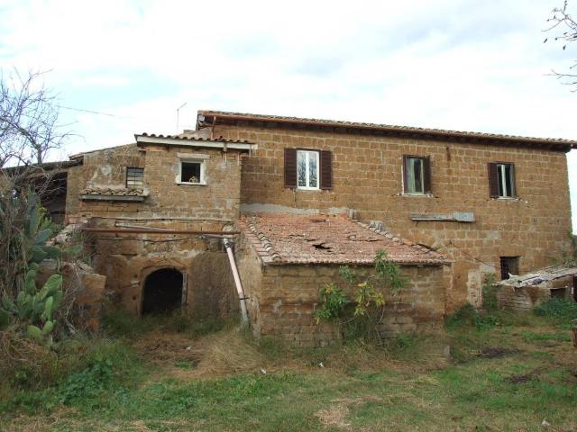 Rustico in vendita a Nepi, Lazio