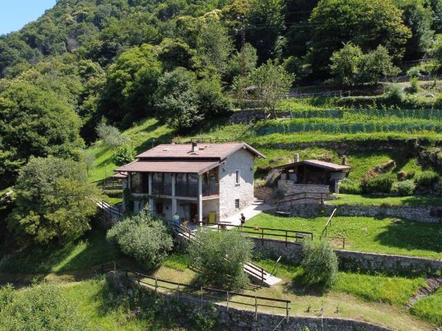 Rustico in vendita a Nesso, Lombardia