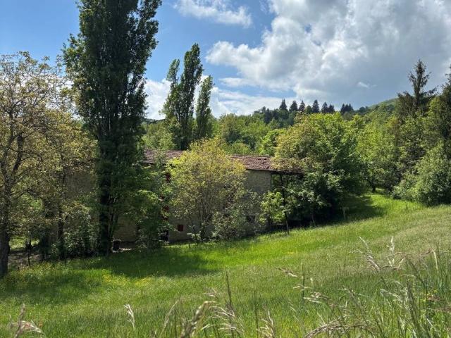 Rustico in vendita a Neviano Degli Arduini, Reggio Emilia