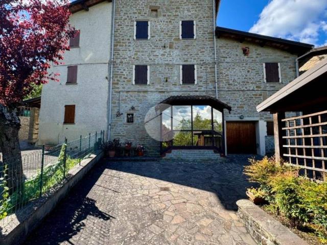Rustico in vendita a Neviano Degli Arduini, Reggio Emilia