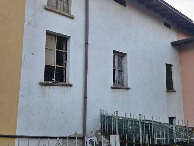 Rustico in vendita a Nibionno, Lombardia