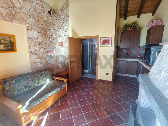Rustico in vendita a Nicolosi, Sicilia