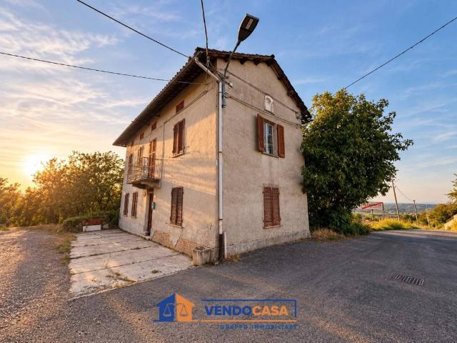 Rustico in vendita a Nizza Monferrato, Asti