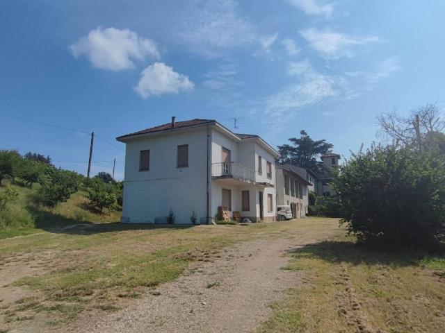 Rustico in vendita a Piemonte, Asti