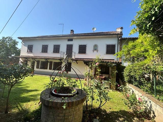 Villa Indipendente in vendita a Piemonte, Asti