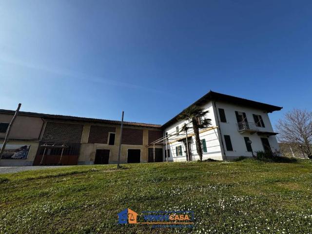 Rustico in vendita a Piemonte, Asti