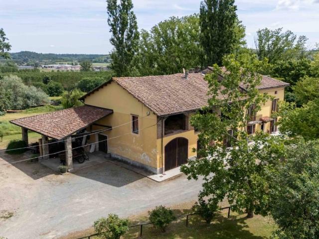 Rustico in vendita a Piemonte, Asti