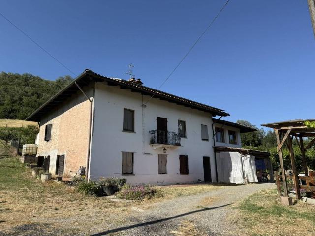 Rustico in vendita a Piemonte, Asti