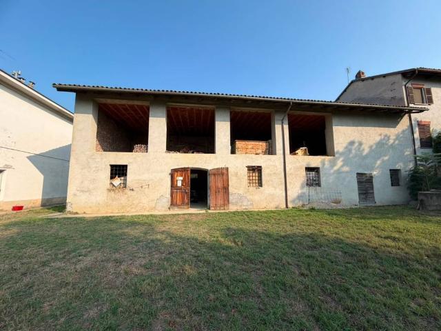 Rustico in vendita a Nizza Monferrato, Asti