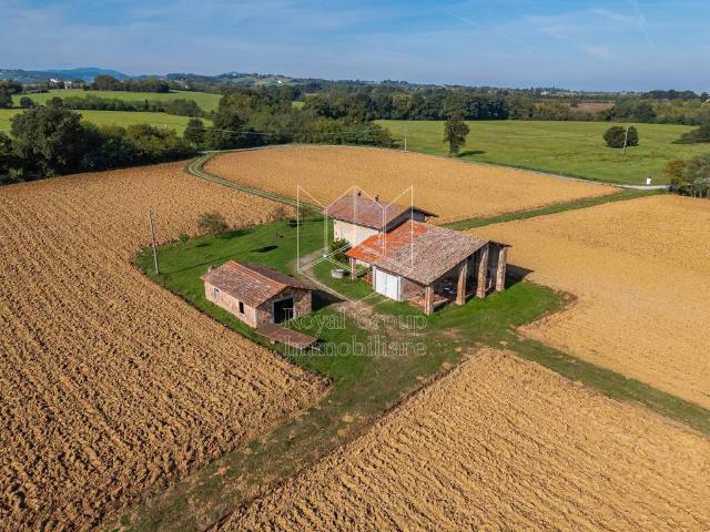 Rustico in vendita a Noceto, Reggio Emilia