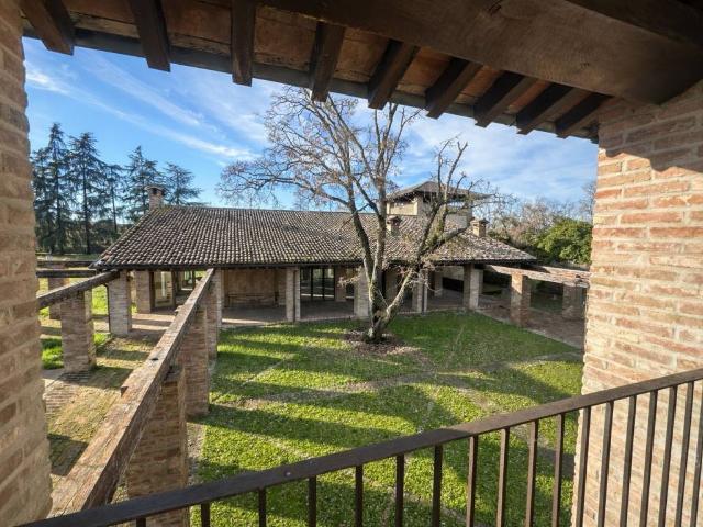 Rustico in vendita a Cantone, Noceto