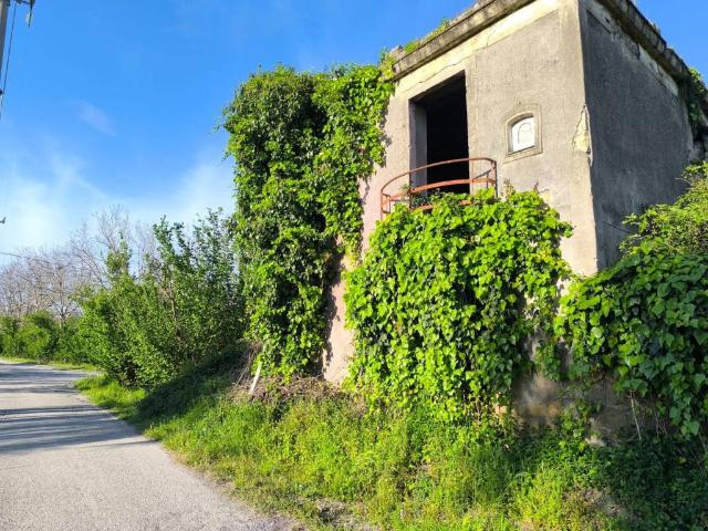 Rustico in vendita a Nola, Campania