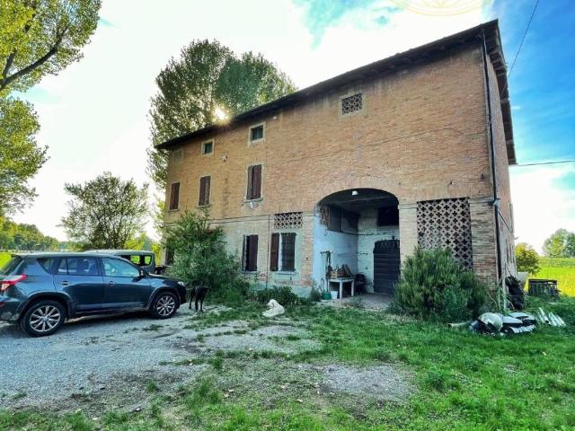 Rustico in vendita a Unione dei comuni del Sorbara, Nonantola