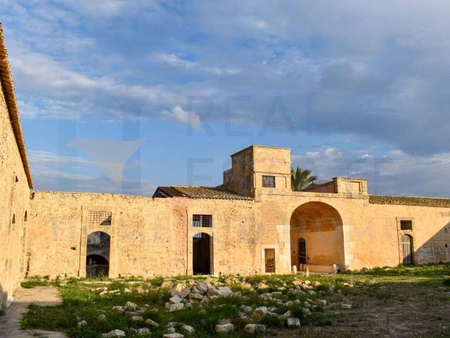 Rustico in vendita a Piano Alto, Noto