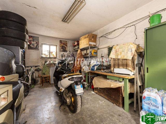 Rustico in vendita a Nova Milanese, Lombardia