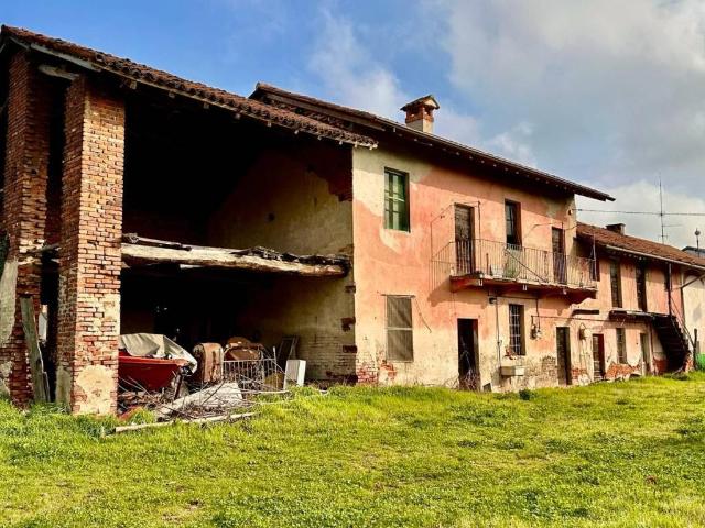 Rustico in vendita a Piemonte, Novara
