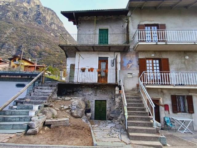 Rustico in vendita a Comunità montana della Valchiavenna, Novate Mezzola