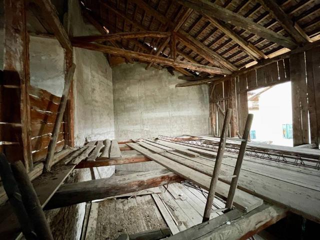 Rustico in vendita a Comunità della Val di Non, Novella