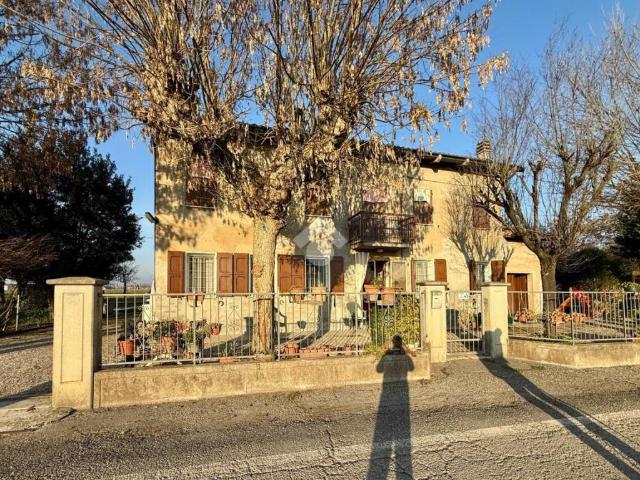 Rustico in vendita a Bassa Reggiana, Re
