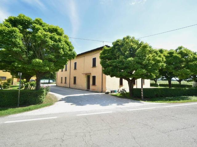 Rustico in vendita a Bassa Reggiana, Re