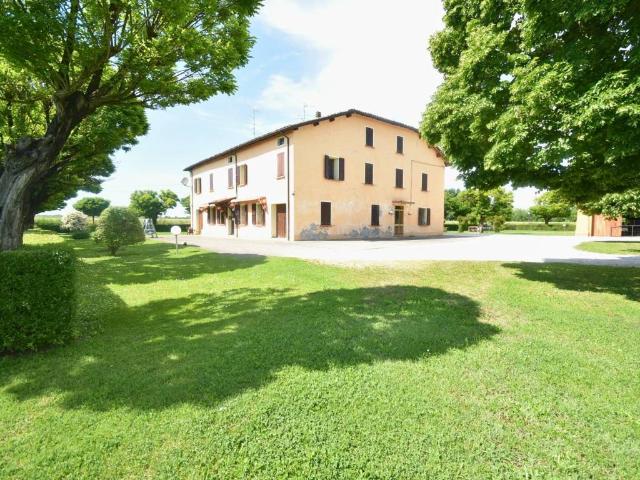 Rustico in vendita a Bassa Reggiana, Re