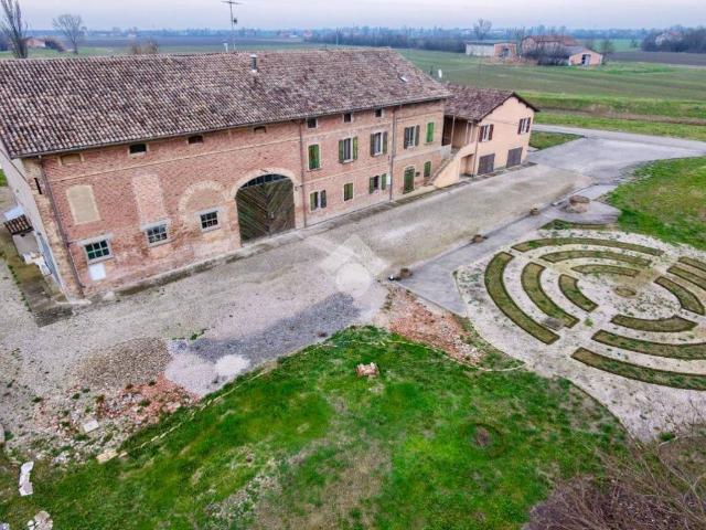Rustico in vendita a Bassa Reggiana, Re