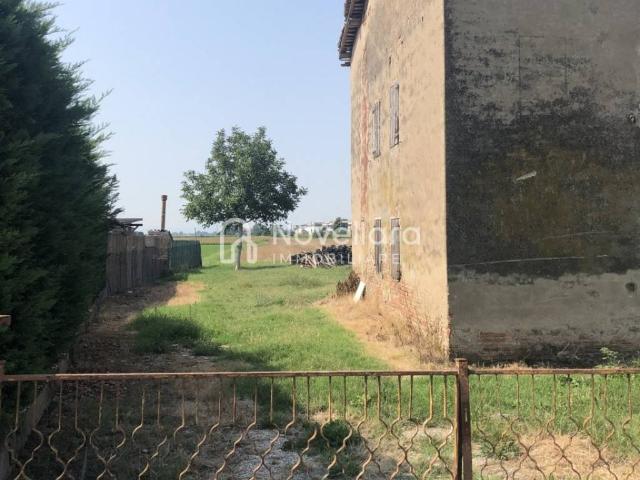 Rustico in vendita a Bassa Reggiana, Re